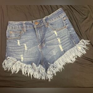 Elan Shorts Women's Sz M  Denim Frayed Hem Distressed Mid Rise  Summer Spring